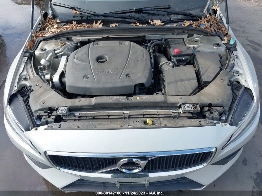 2020 VOLVO S60 T5 MOMENTUM - 7JR102FK0LG048393