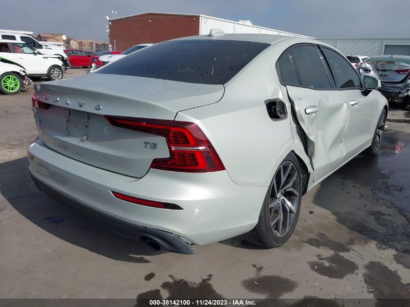 2020 VOLVO S60 T5 MOMENTUM - 7JR102FK0LG048393