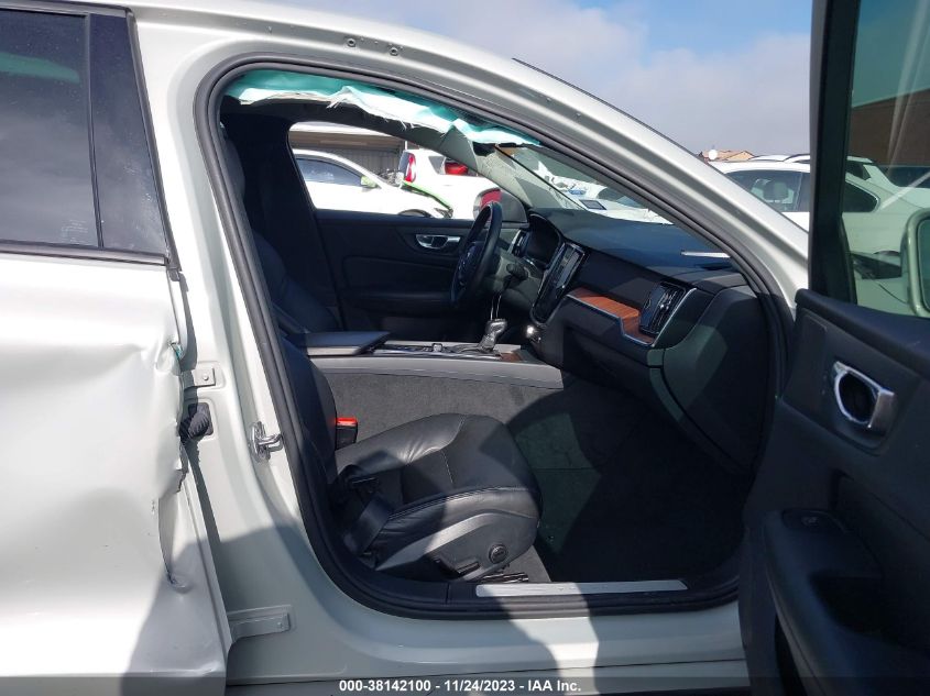 2020 VOLVO S60 T5 MOMENTUM - 7JR102FK0LG048393