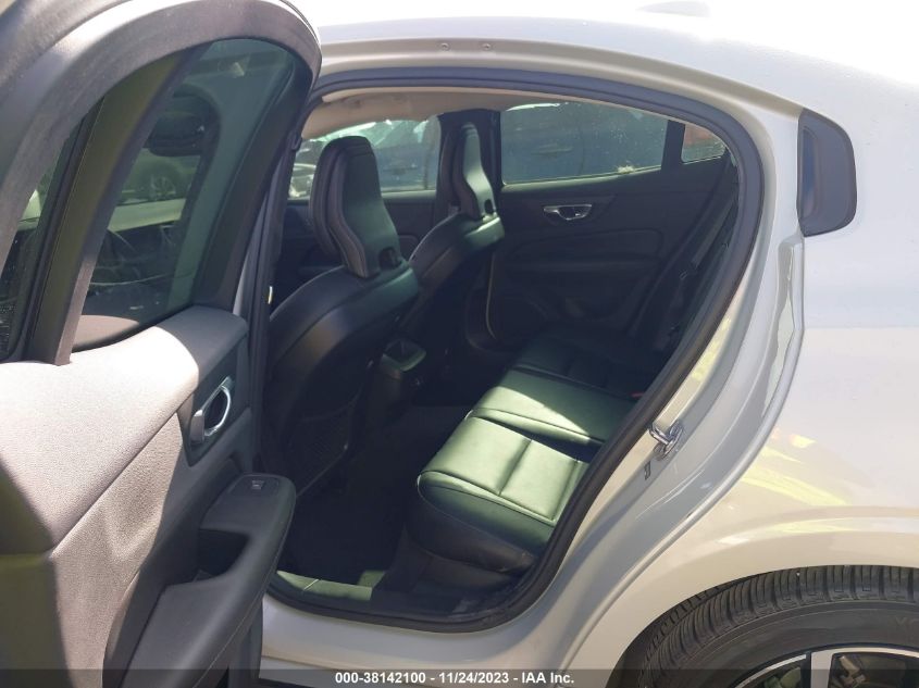 2020 VOLVO S60 T5 MOMENTUM - 7JR102FK0LG048393