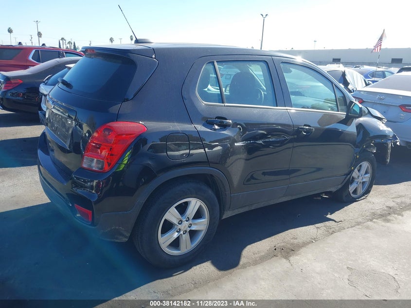 VIN KL7CJKSB7MB309752 2021 CHEVROLET TRAX FWD LS