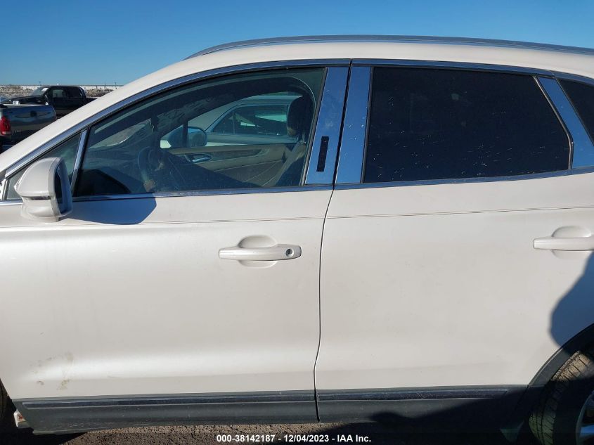 2017 LINCOLN MKC RESERVE - 5LMCJ3C94HUL19176