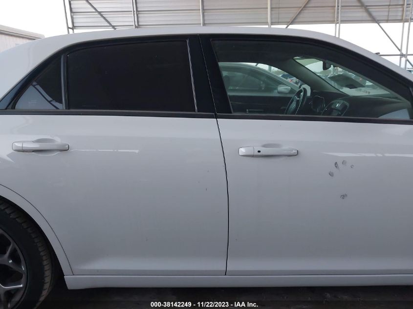 2018 CHRYSLER 300 TOURING - 2C3CCAAG2JH340905