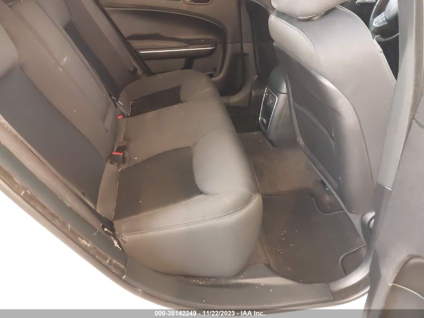 2018 CHRYSLER 300 TOURING - 2C3CCAAG2JH340905