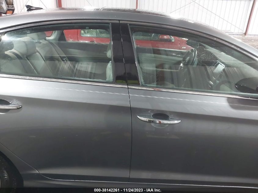 2018 HYUNDAI SONATA LIMITED - 5NPE34AF9JH711823