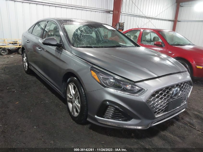 2018 HYUNDAI SONATA LIMITED - 5NPE34AF9JH711823