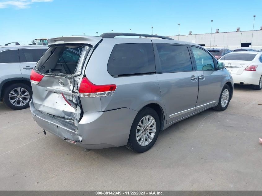 5TDYK3DC8ES483325 2014 TOYOTA SIENNA, photo no. 4