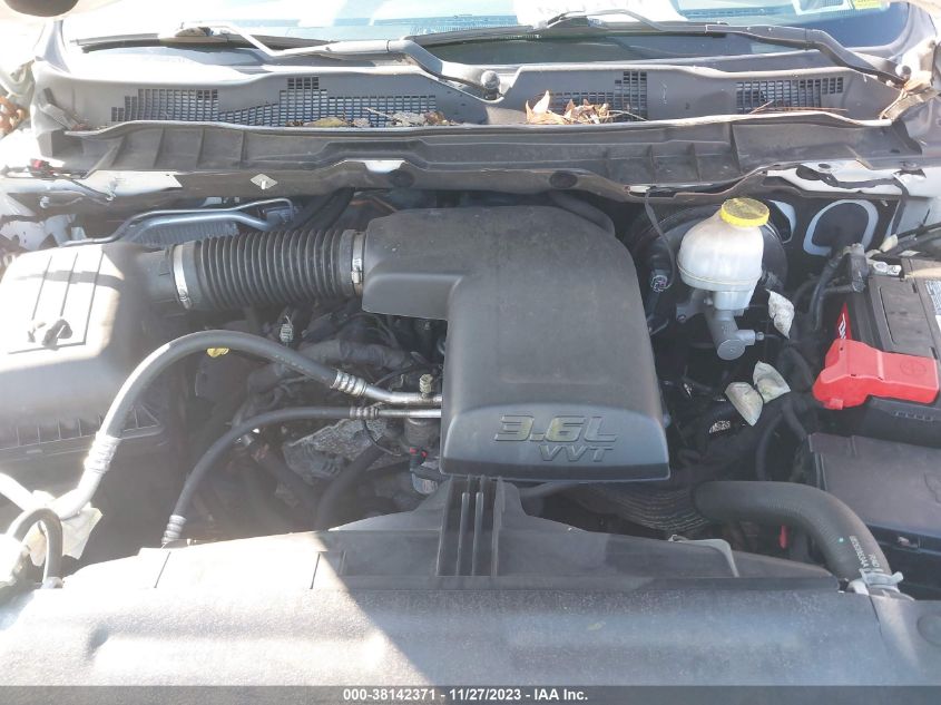 2017 RAM 1500 EXPRESS  4X4 5'7" BOX - 1C6RR7KG8HS755744