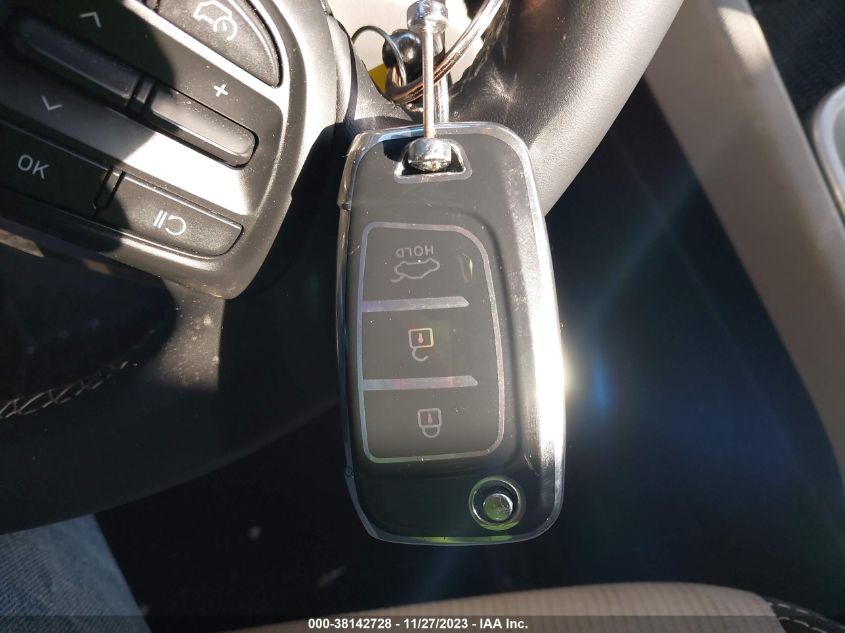 2023 HYUNDAI VENUE SEL/LIMITED - KMHRC8A35PU246739