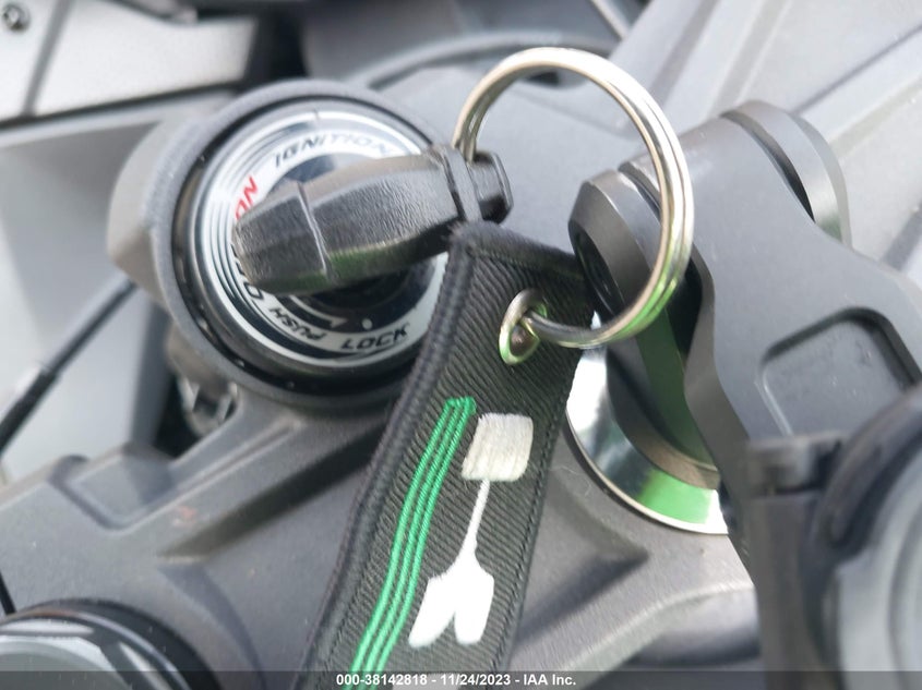 VIN JKBZXJG15MA016403 2021 KAWASAKI ZX636 K