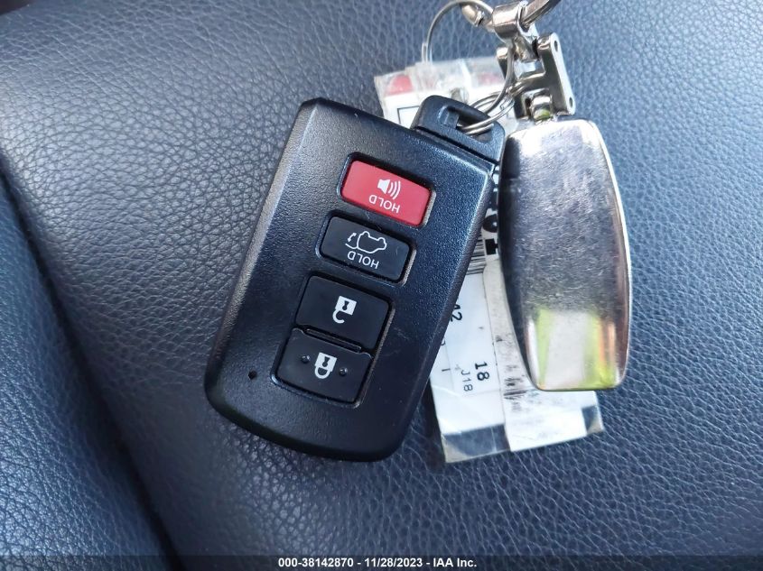 2018 TOYOTA RAV4 SE - 2T3JFREV9JW847642