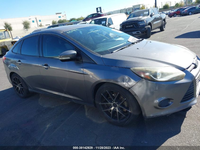 2013 FORD FOCUS SE - 1FADP3F21DL334586