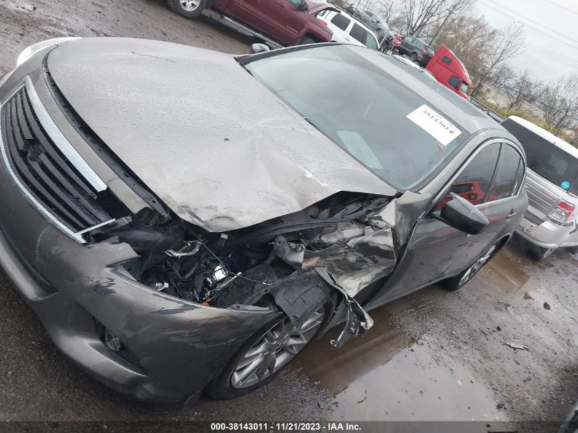 2013 INFINITI G37X X JN1CV6AR8DM352324