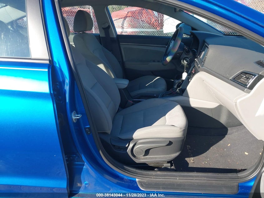 VIN 5NPD84LF8HH130866 2017 HYUNDAI ELANTRA SE