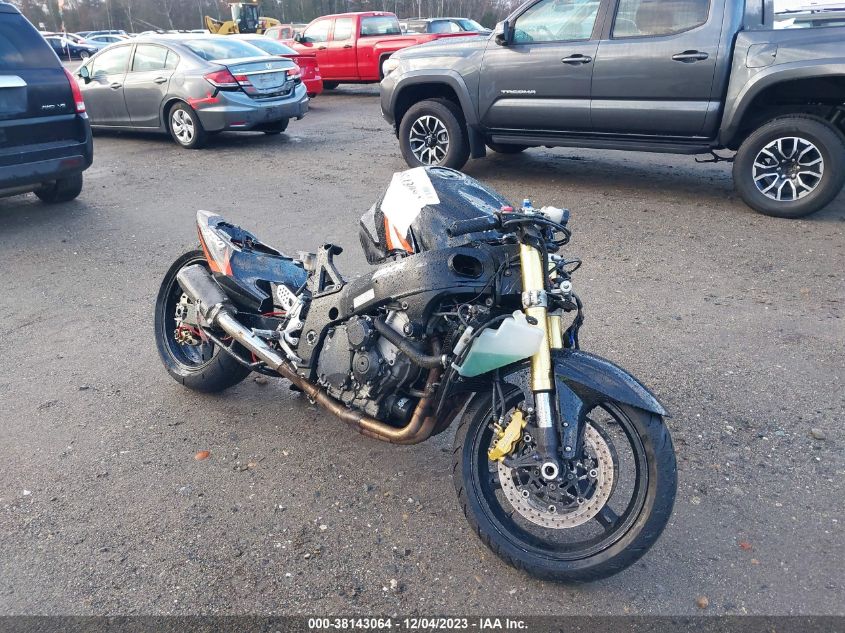 2004 SUZUKI GSX-R750 K - JS1GR7JA642103822