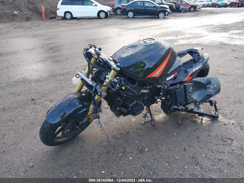2004 SUZUKI GSX-R750 K - JS1GR7JA642103822
