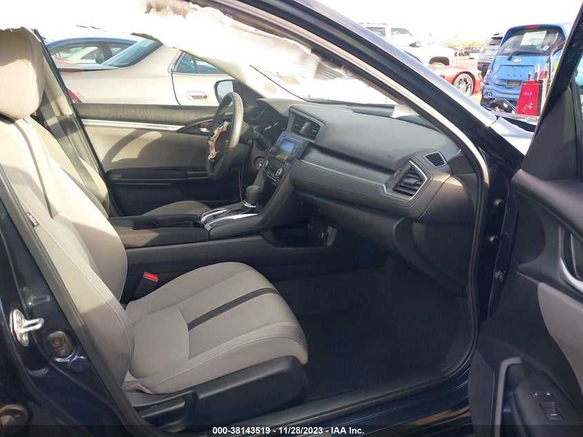 VIN 2HGFC2F55JH607350 2018 HONDA CIVIC LX