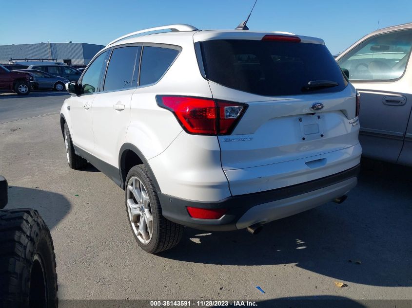 1FMCU9J99KUC05245 2019 FORD ESCAPE, photo no. 3