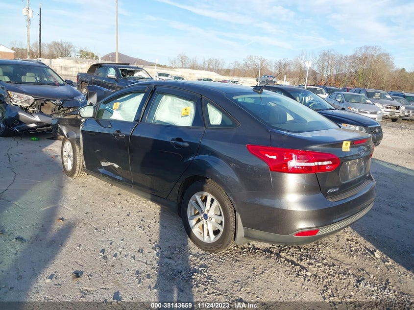 VIN 1FADP3F2XHL227784 2017 FORD FOCUS SE