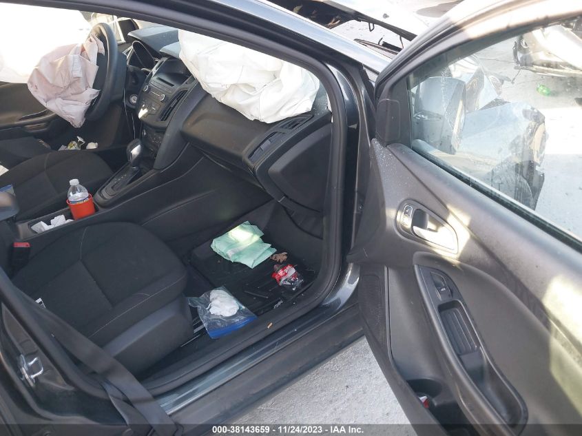 VIN 1FADP3F2XHL227784 2017 FORD FOCUS SE