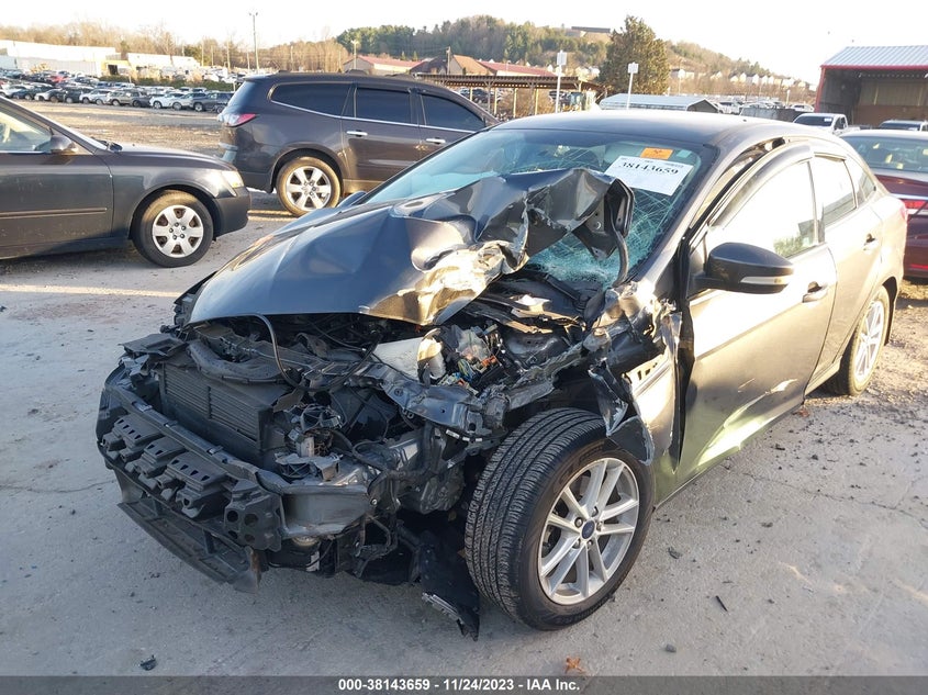 VIN 1FADP3F2XHL227784 2017 FORD FOCUS SE