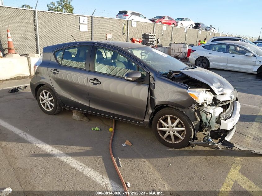 2014 TOYOTA PRIUS C FOUR - JTDKDTB33E1072544