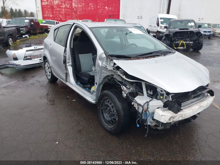 2014 TOYOTA PRIUS C - JTDKDTB35E1557963
