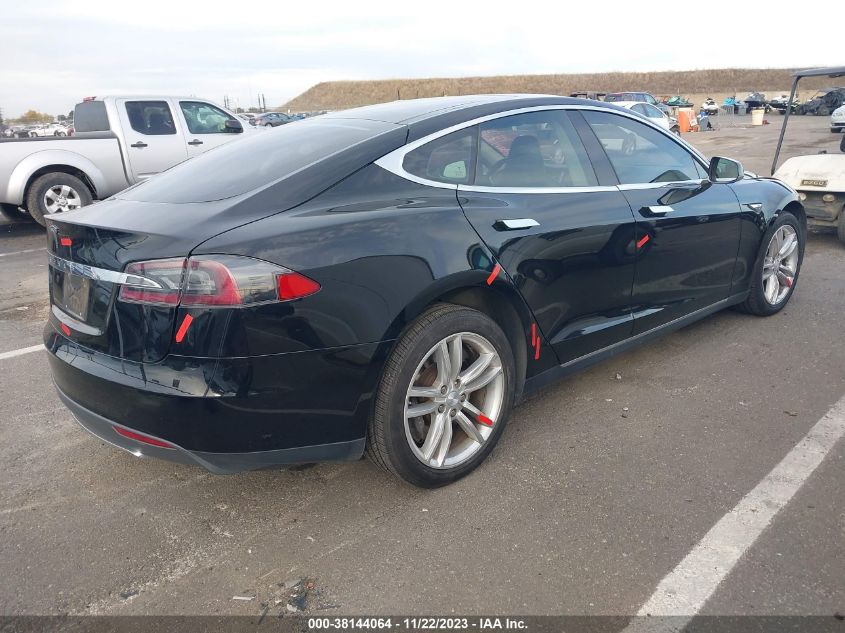 2013 TESLA MODEL S 5YJSA1AC2DFP10139