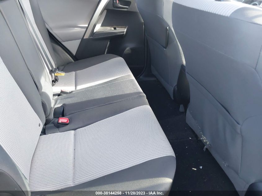 2013 TOYOTA RAV4 LE - JTMBFREV1DD003777