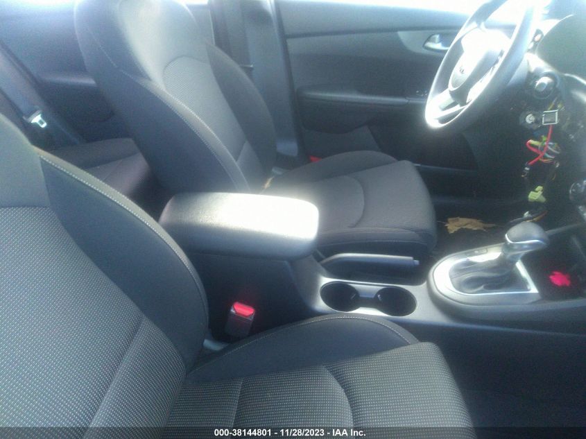 2019 KIA FORTE LXS - 3KPF24AD0KE061632