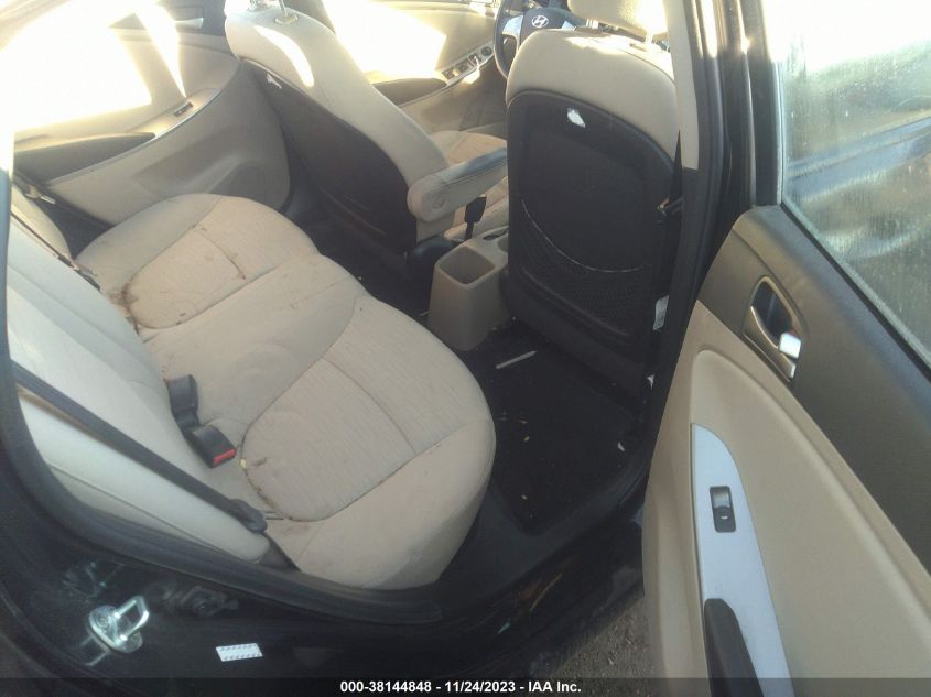 2016 HYUNDAI ACCENT SE - KMHCT4AE9GU976900