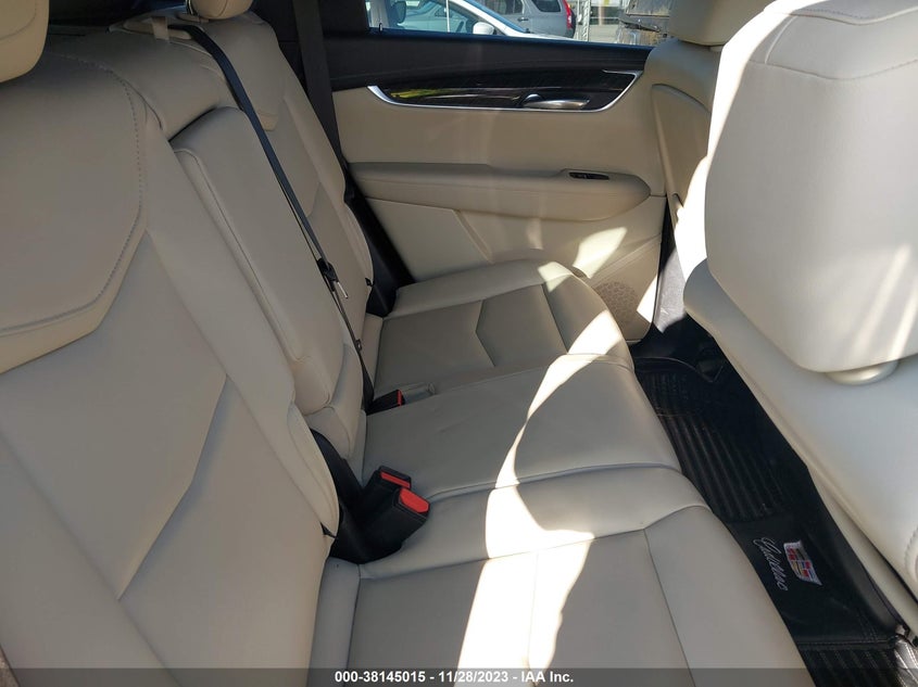 VIN 1GYKNARS5KZ133334 2019 CADILLAC XT5 STANDARD