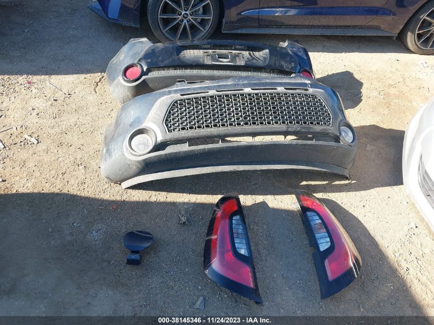 2016 KIA SOUL + - KNDJP3A5XG7322593