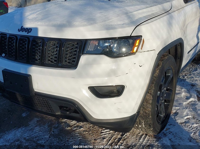 VIN 1C4RJFAG2KC546738 2019 JEEP GRAND CHEROKEE LAREDO