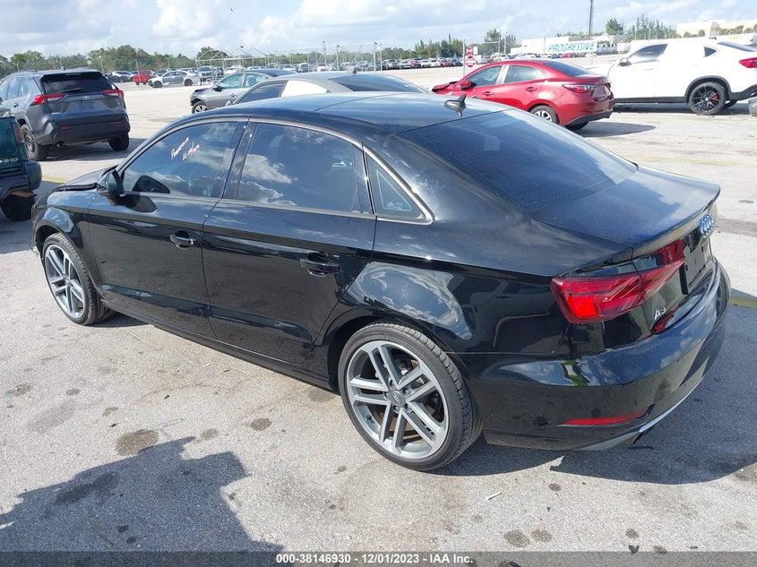 VIN WAUAUGFF6J1056353 2018 AUDI A3 PREMIUM