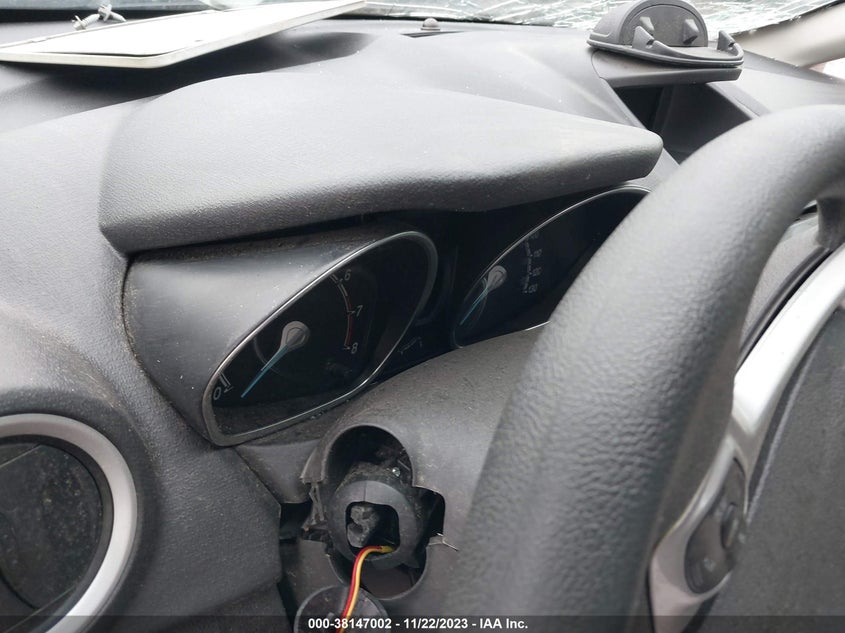VIN 3FADP4BJ5JM123484 2018 FORD FIESTA SE