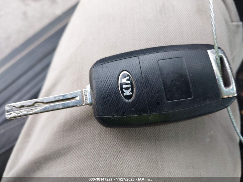 2016 KIA SOUL - KNDJN2A21G7294608