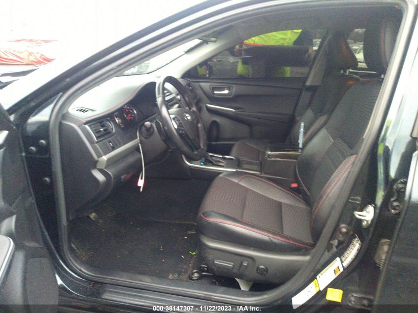 2015 TOYOTA CAMRY SE - 4T1BF1FK3FU084219