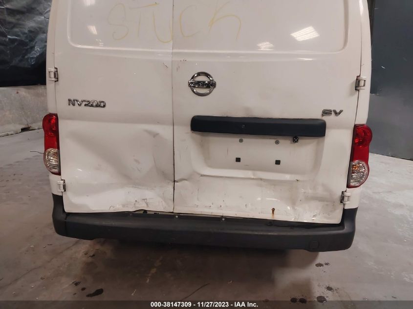 2013 NISSAN NV200 SV - 3N6CM0KN0DK693917