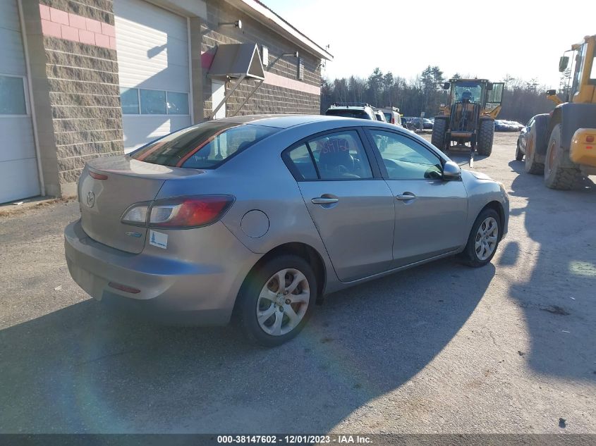 2013 MAZDA MAZDA3 I SPORT - JM1BL1UP5D1741838