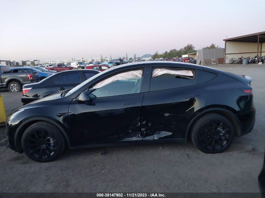 2021 TESLA MODEL Y LONG RANGE DUAL MOTOR - 5YJYGDEE0MF216917