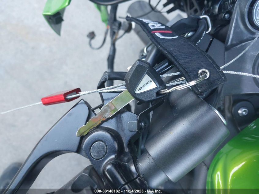 2014 KAWASAKI ZX1000 M - JKAZXCM1XEA001272