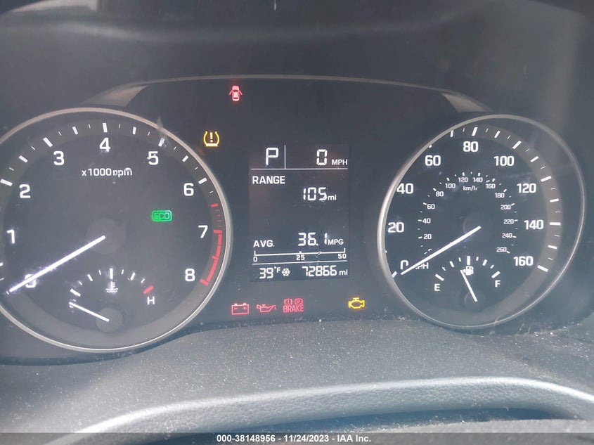 VIN 5NPD74LFXJH318443 2018 HYUNDAI ELANTRA SE