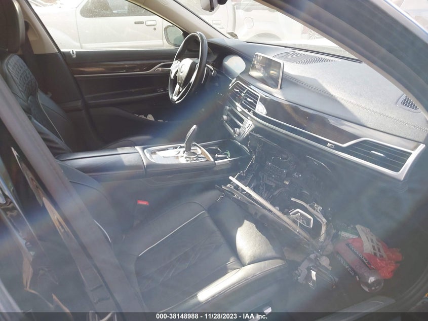VIN WBA7T4C01NCH67953 2022 BMW 740I XDRIVE