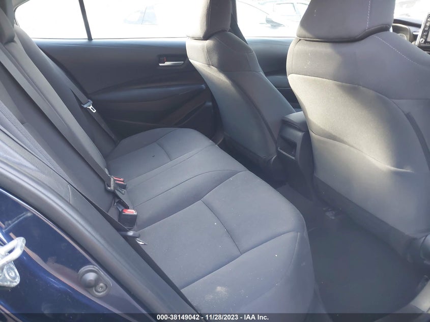 VIN 5YFEPMAE2MP209724 2021 TOYOTA COROLLA LE