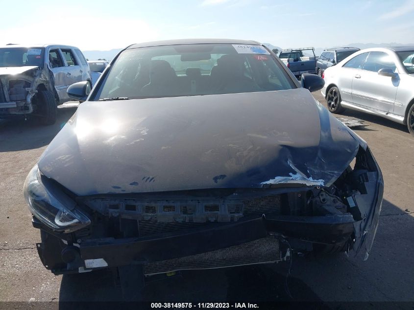 2018 HYUNDAI ELANTRA SEL - 5NPD84LF7JH231239