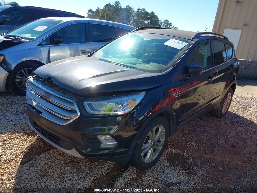 VIN 1FMCU0HD2JUB10353 2018 FORD ESCAPE SEL