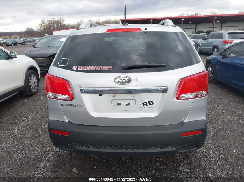 2013 KIA SORENTO LX - 5XYKTCA60DG414965