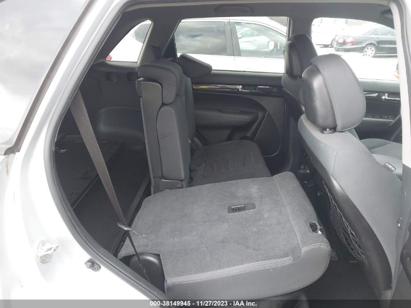 2013 KIA SORENTO LX - 5XYKTCA60DG414965