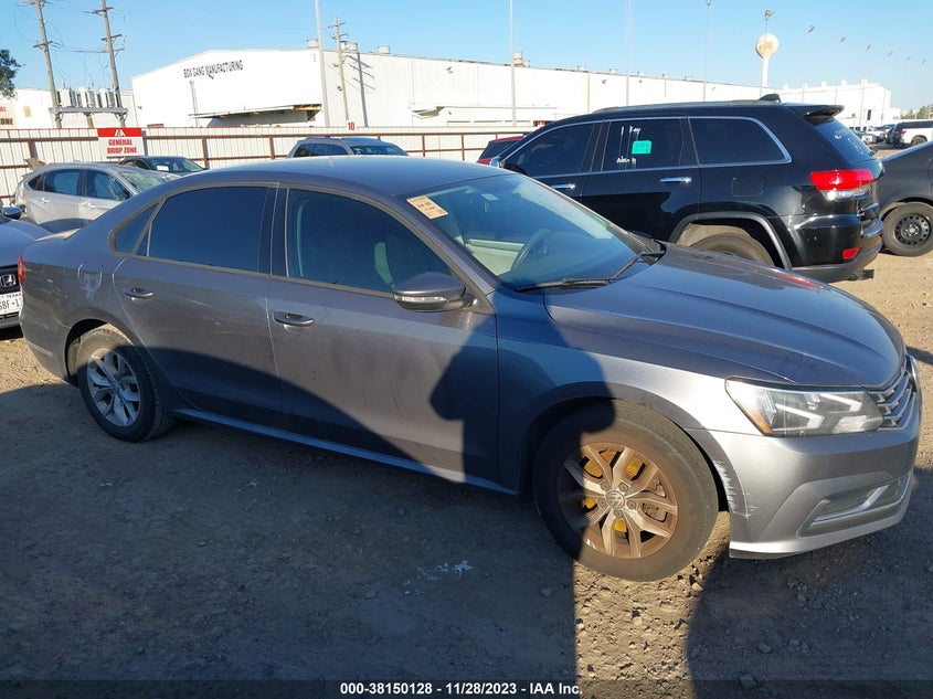 VIN 1VWAA7A35JC007252 2018 VOLKSWAGEN PASSAT 2.0T R-LINE/2.0T S